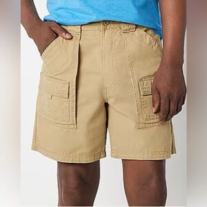 NWT St. John’s Bay 7 Inch Inseam Above Knee Khaki Hiking Shorts Waist 42